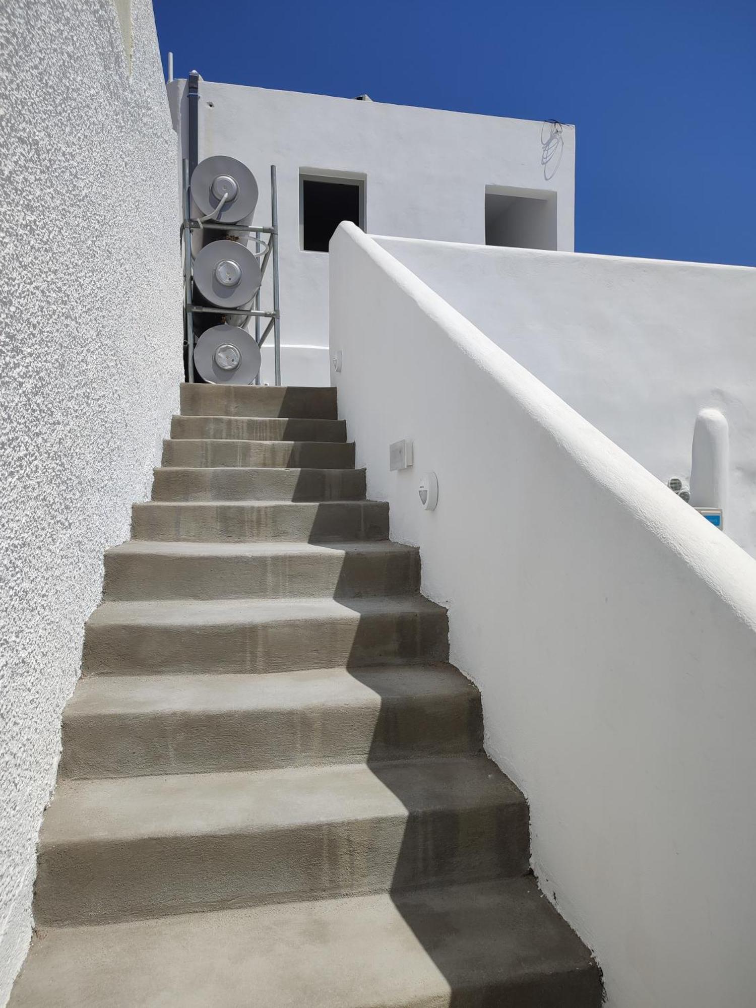 Central Santorini Serenity Rooms Firá Buitenkant foto